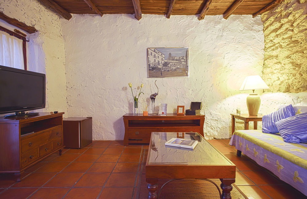 Can Pere Lifestyle & Spa Cala Llonga  Bagian luar foto
