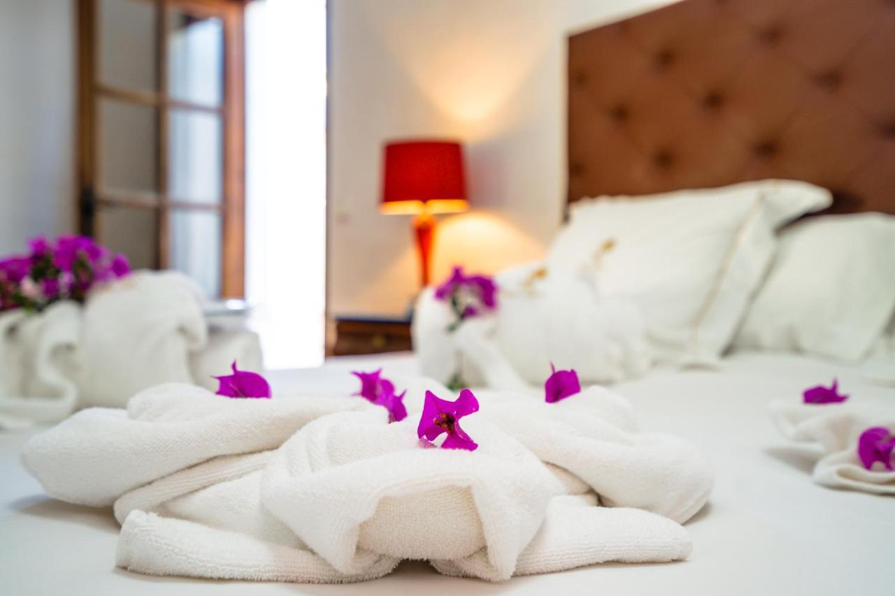 Can Pere Lifestyle & Spa Cala Llonga  Bagian luar foto
